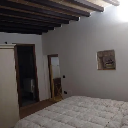 La Cantina Dei Cappuccini * 스펠로